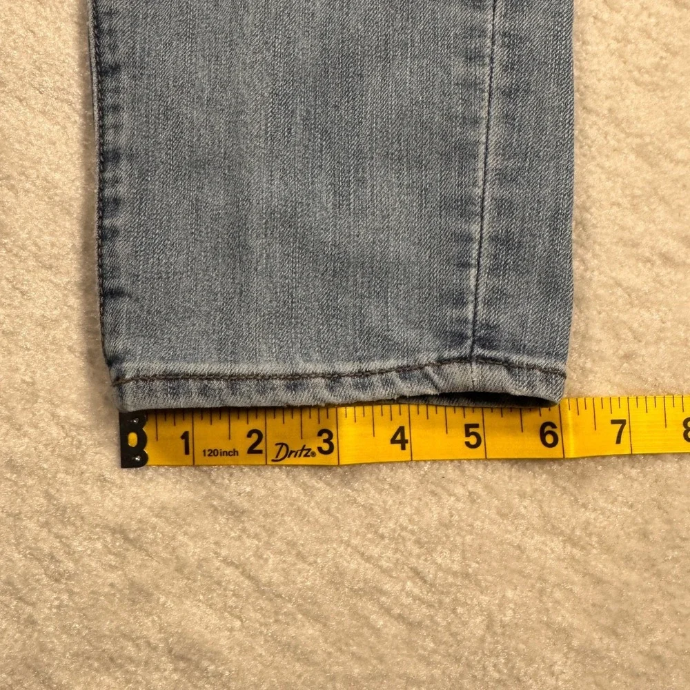 DKNY Jeans Bleecker Boyfriend Light Wash Denim Jeans Size 8‎